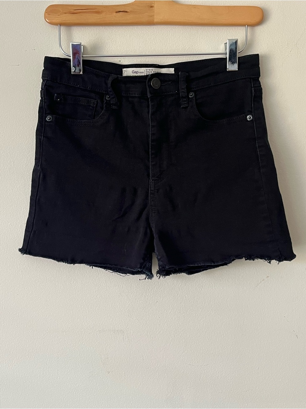 GAP Black High-Rise Frayed Hem Denim Shorts